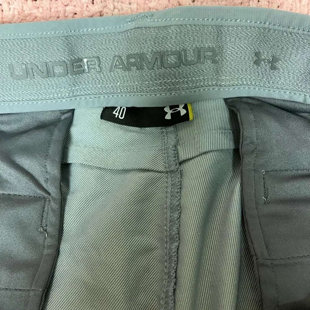 Under Armour Golf Shorts - Picture 7 of 7